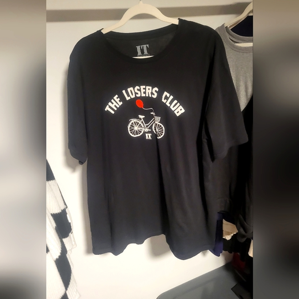 XXL graphic t IT pennywise